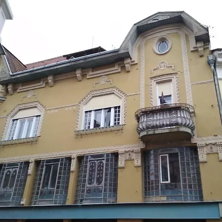 Jasmine Apartman 아파트